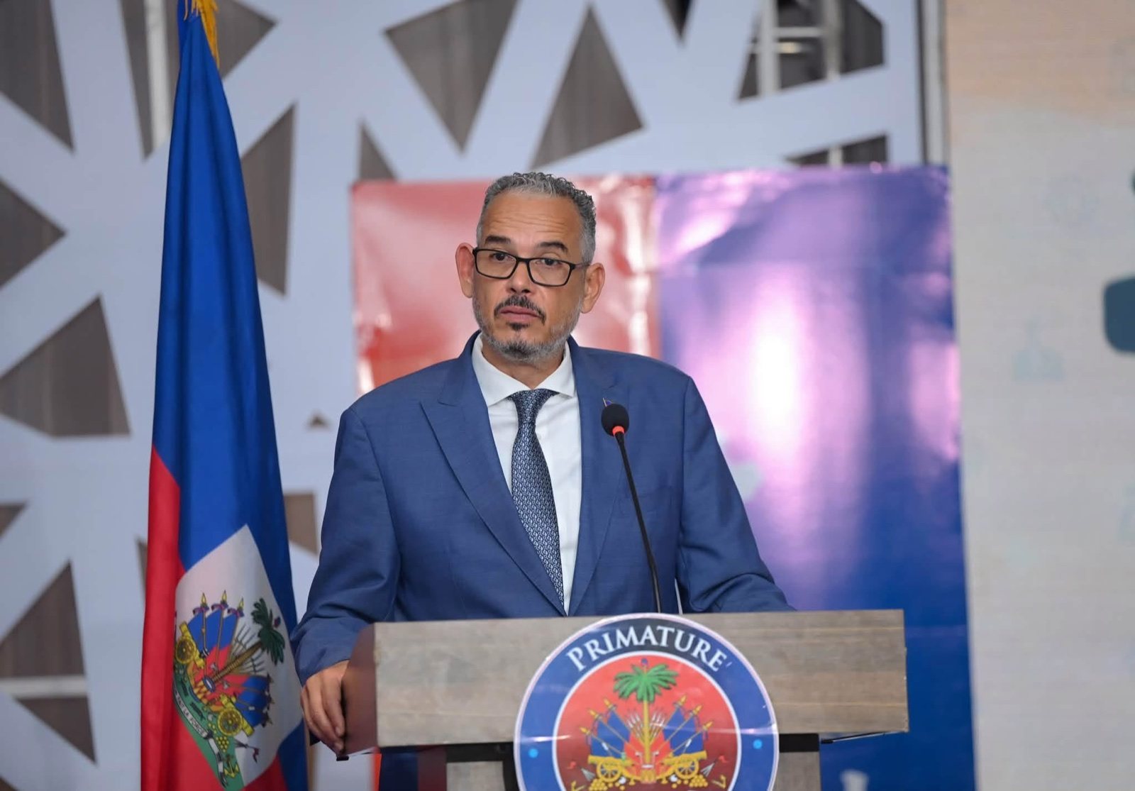 Le Premier ministre Fils-Aimé réaffirme son engagement contre l'insécurité