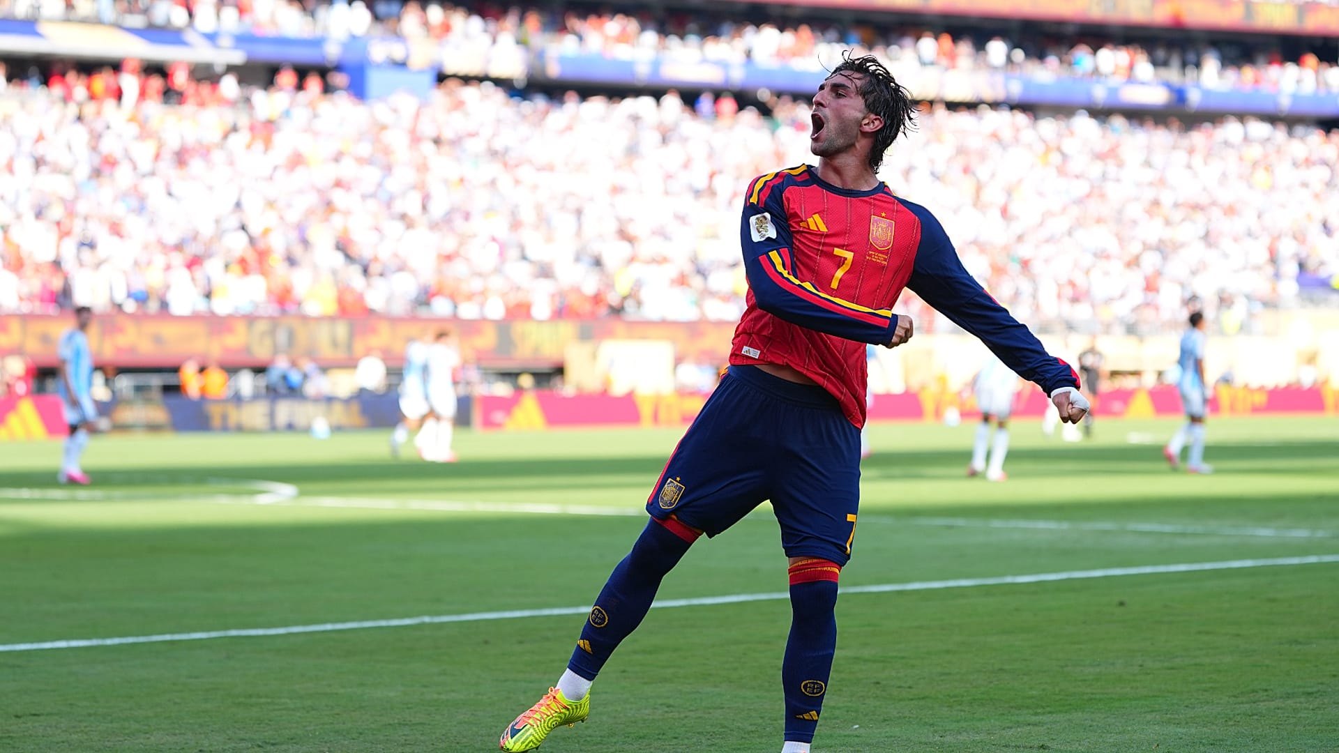 L’Espagnol Ferran Torres célèbre son but d’ouverture lors de la finale de la Coupe du monde de football entre l’Espagne et l’Argentine, dimanche 19 juillet 2026. - Tous droits réservés AP Photo/Julio Cortez